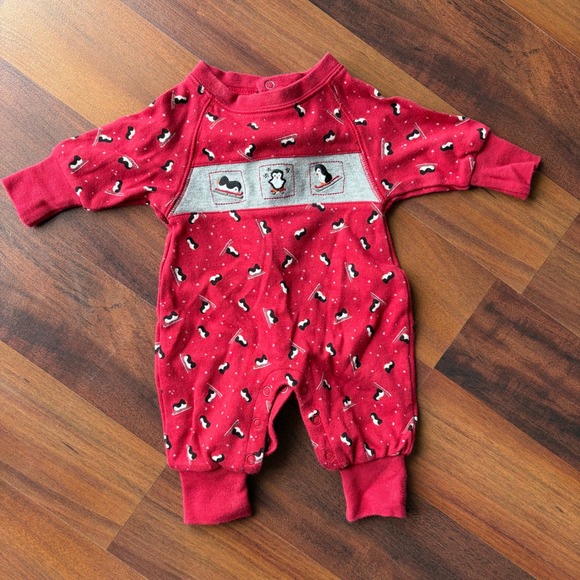 Gymboree Other - Vintage 2001 Gymboree Red Penguin Skiing Romper One Piece Preemie Cotton Star
